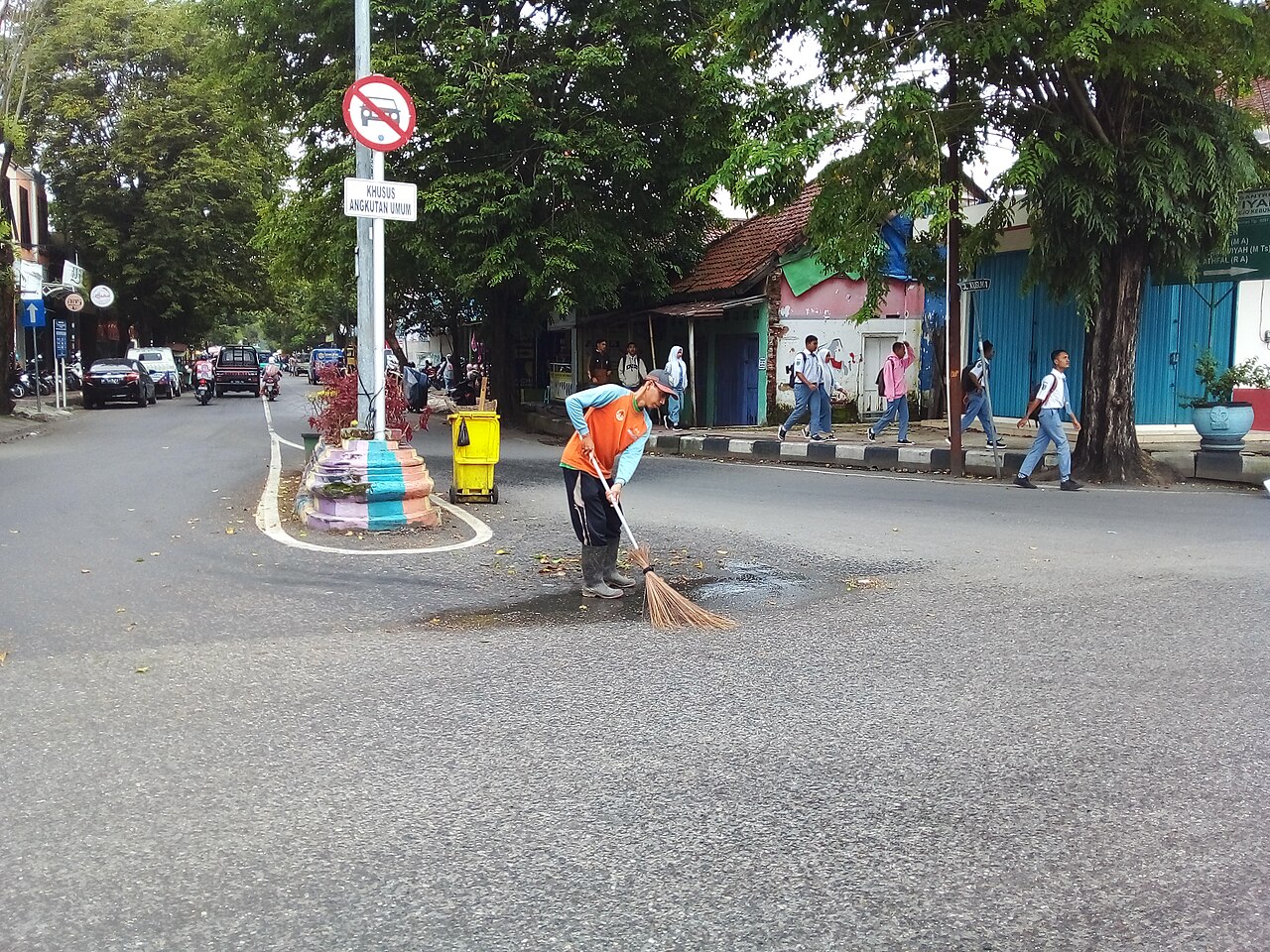 Pengelolaan sampah umburatunggaybarat